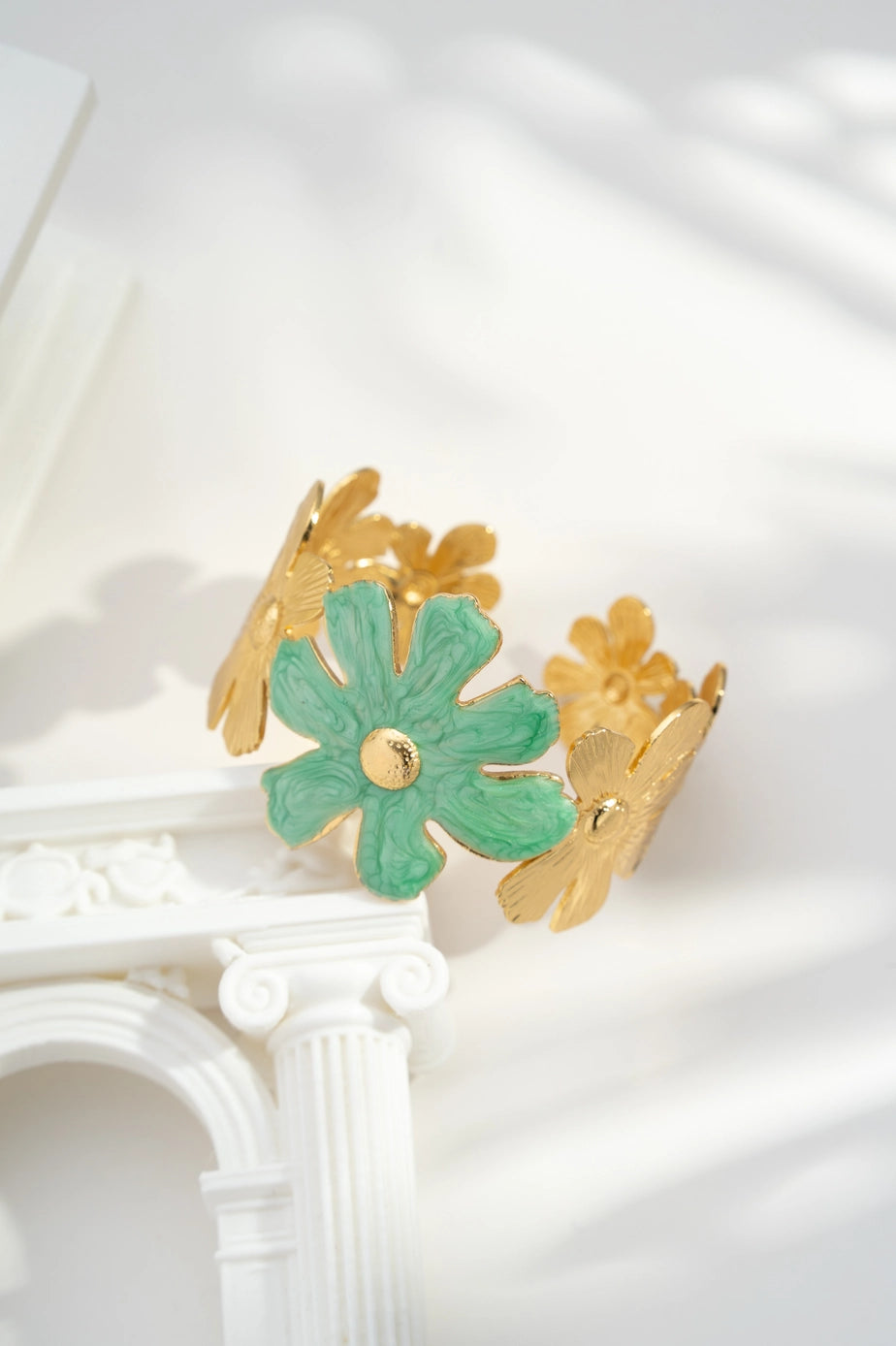 Golden Flower Bangle Bracelet with Marbled Elegance in Stainless Steel green