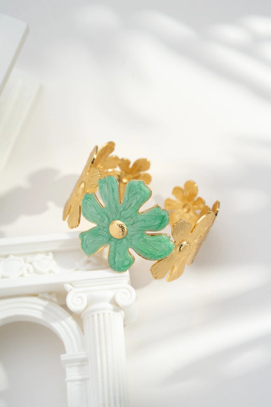 Golden Flower Bangle Bracelet with Marbled Elegance in Stainless Steel green