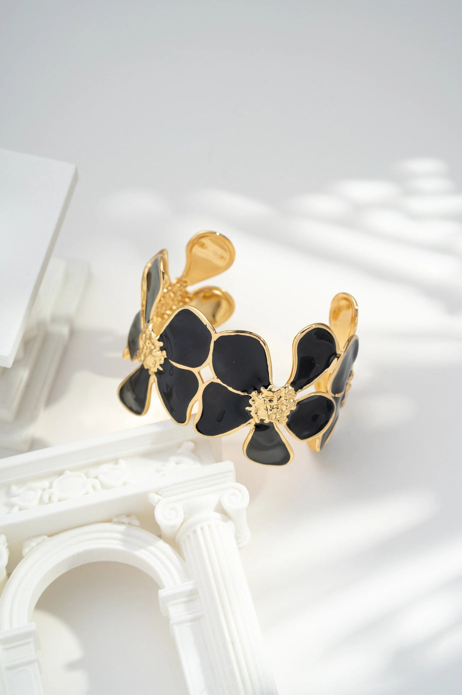 Gold Floral Bracelet with Marbled Flower Adjustable Stainless Steel black