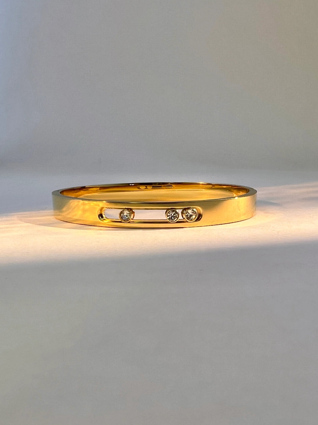 Sliding Bangle Bracelet Adorned with Rhinestones in Stainless Steel