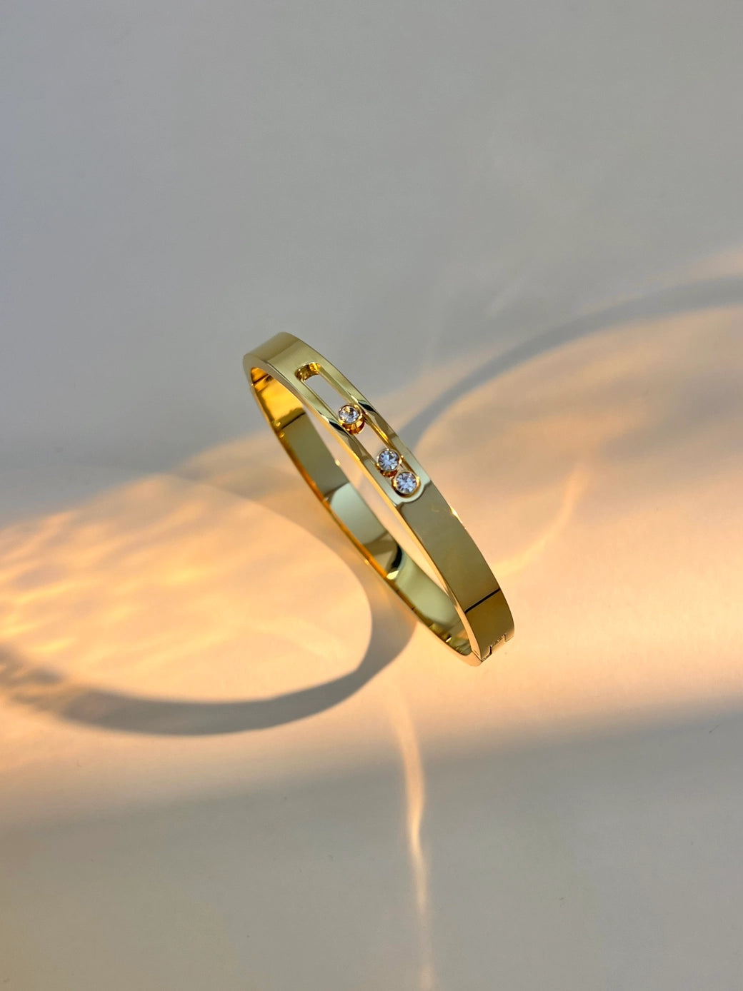 Sliding Bangle Bracelet Adorned with Rhinestones in Stainless Steel